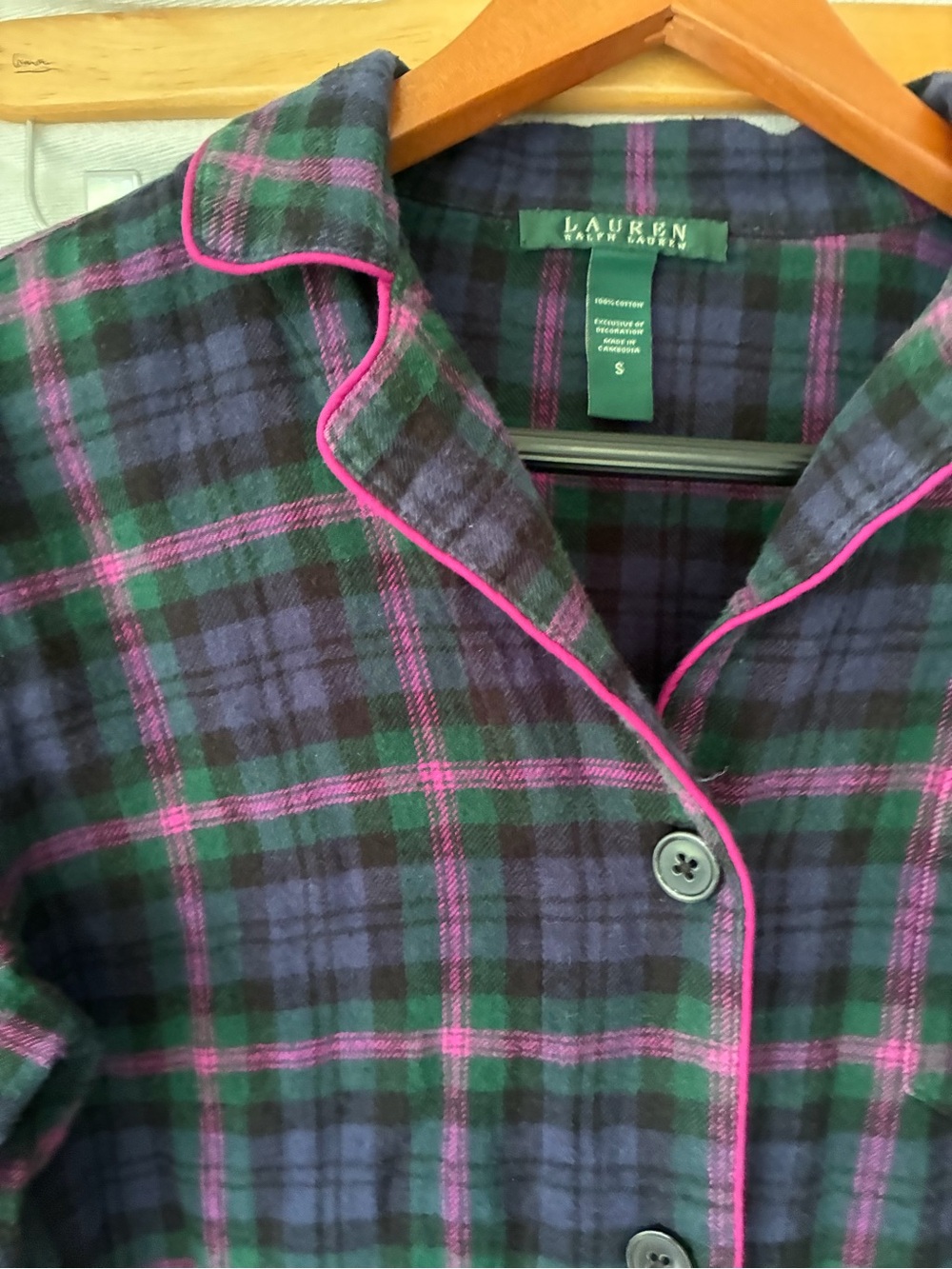 Ralph Lauren Womans Plaid Cotton Flannel Long Sleeve PJs size S Gold Monogram RL - Picture 8 of 13